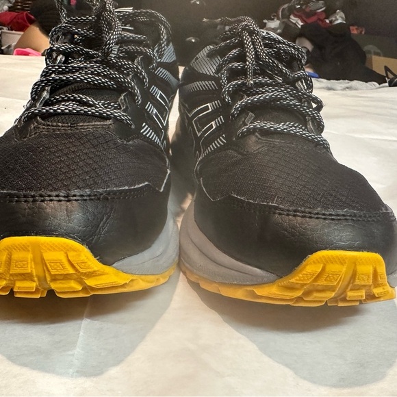 ASICS Black and Gray Sneakers with Yellow Soles - Picture 5 of 11